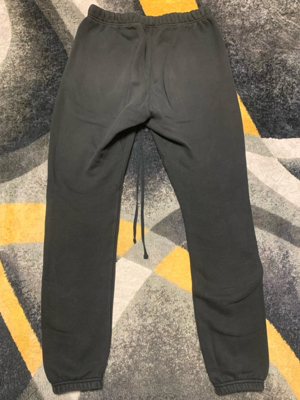 Essentials Sweatpants - Picture 3 of 7